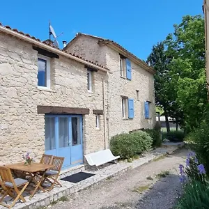 Maison Dans Un Endroit Paisible Hébergement de vacances